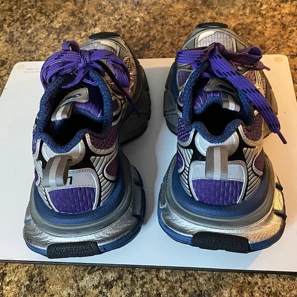 Balenciaga Sneakers - Picture 6 of 12